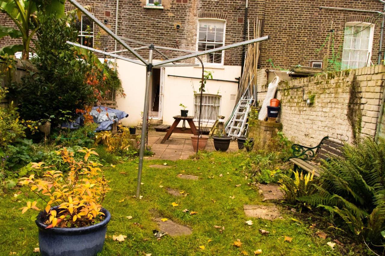 Appartement Trendy Two Bed With Private Garden