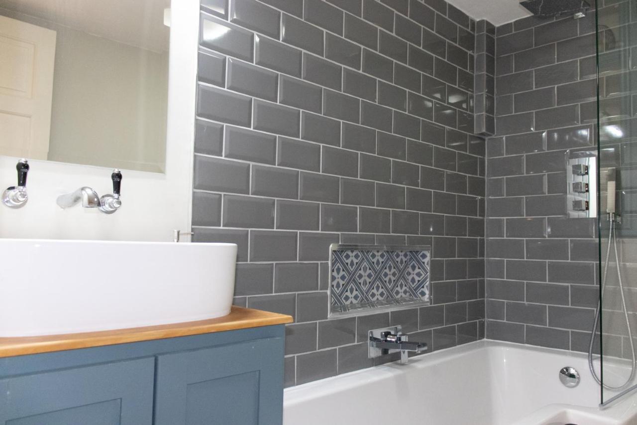 Appartement Trendy Two Bed With Private Garden